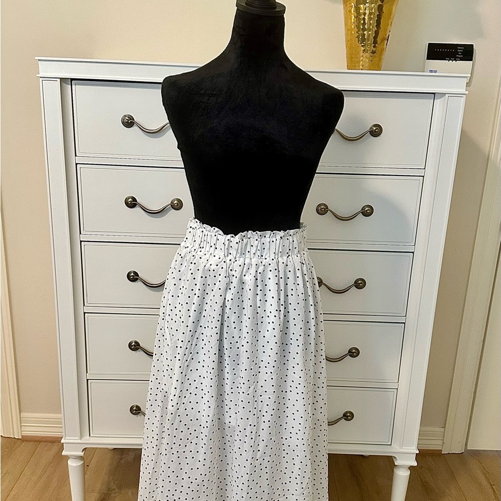 Super Cute White Polka Dot Midi Skirt